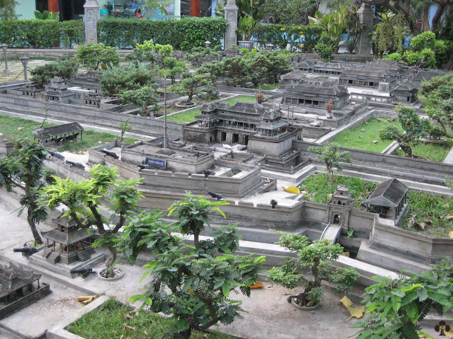 The city and its many Bonsai trees